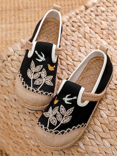 Women Ethnic Flower Embroidery Linen Cotton Shoes