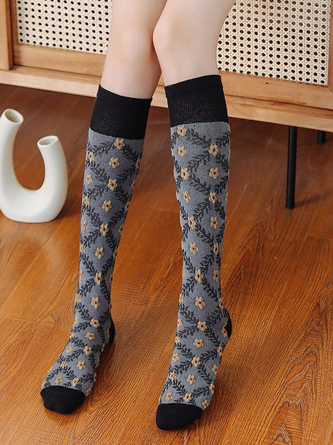 4 pares de calcetines largos de invierno con estampado floral de jacquard para mujer