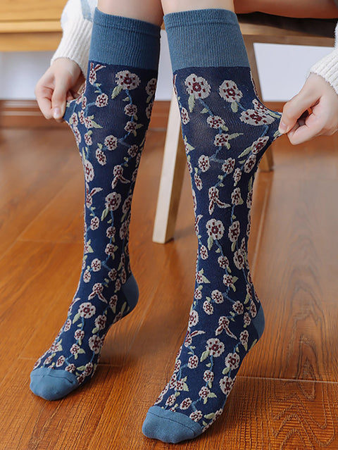 4 pares de calcetines largos de invierno con estampado floral de jacquard para mujer