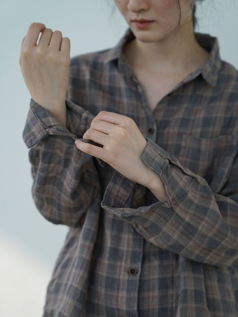 Camisa de otoño con botones y bolsillos de ramio para mujer