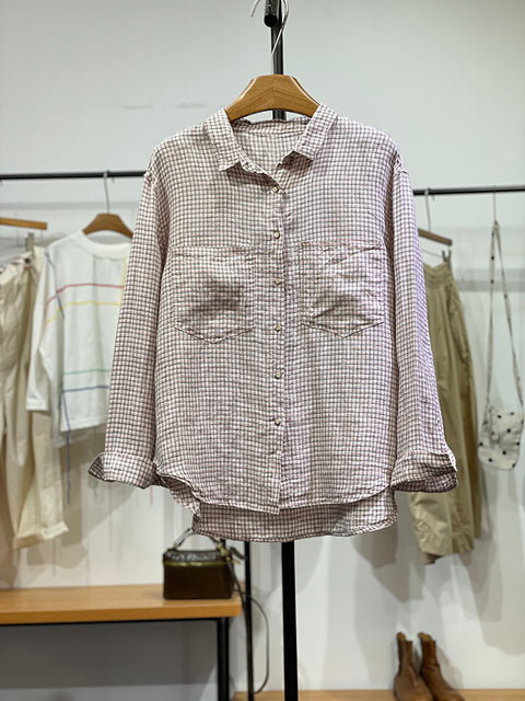 Camisa de lino con cuello vuelto y cuadros escoceses de estilo artístico para mujer